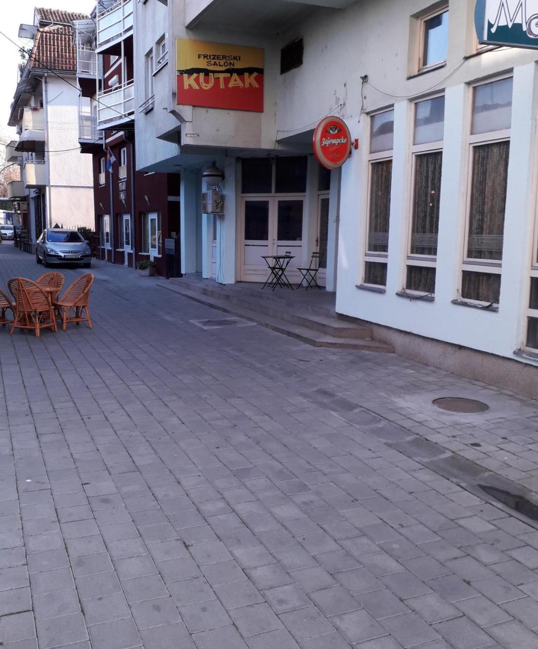 Promenada Apartmani Kruševac Exteriér fotografie