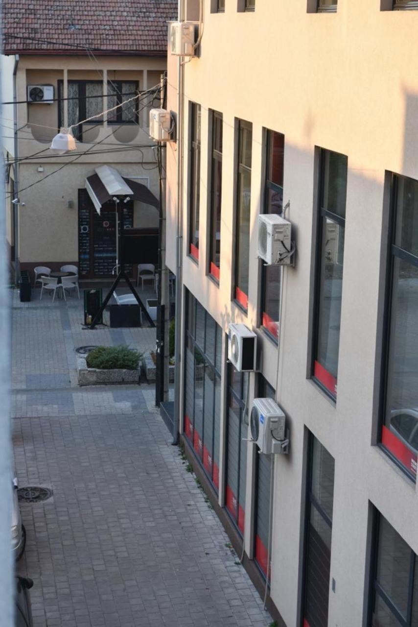 Promenada Apartmani Kruševac Exteriér fotografie