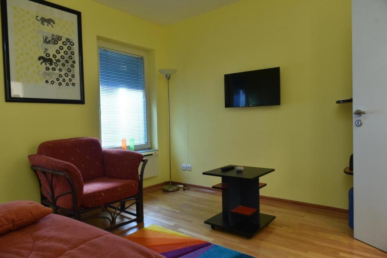 Promenada Apartmani Kruševac Exteriér fotografie