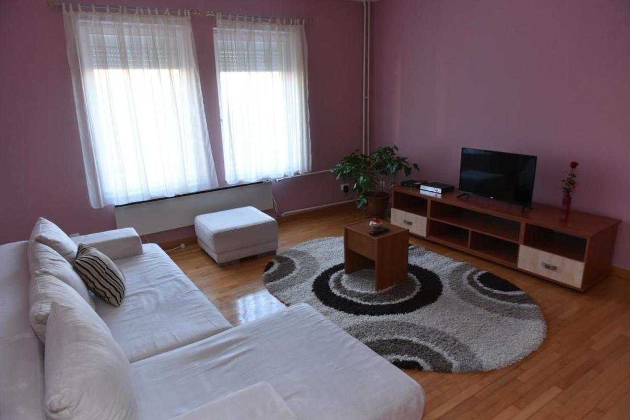 Promenada Apartmani Kruševac Exteriér fotografie
